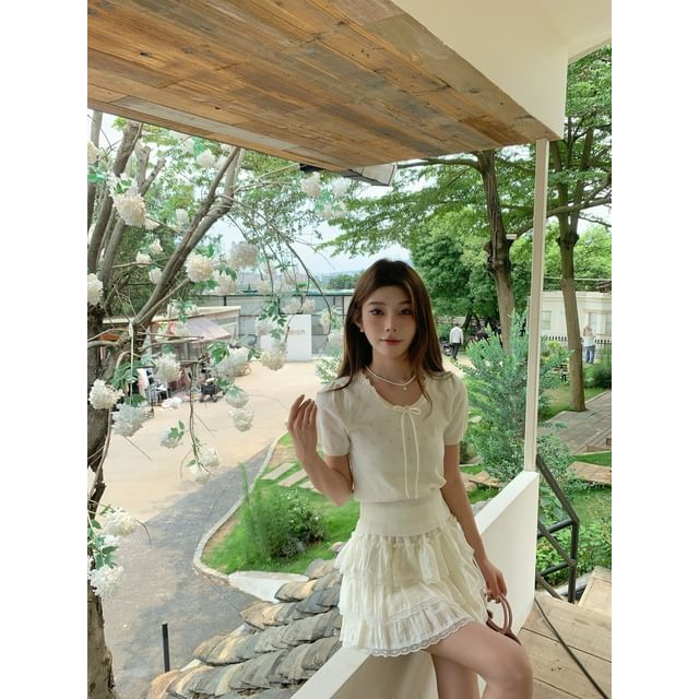Short Sleeve Plain Slim-Fit Knit Top / High Waist Lace-Trim Mini Tiered Skirt