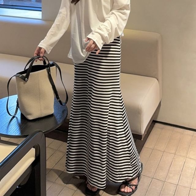 Long-Sleeve Off-Shoulder Plain Sheer T-Shirt / High Waist Striped Maxi Mermaid Skirt