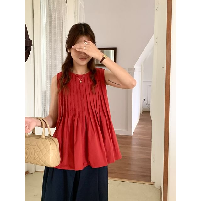 Sleeveless Crewneck Pleated Plain Flowy Blouse