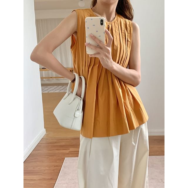 Sleeveless Crewneck Pleated Plain Flowy Blouse