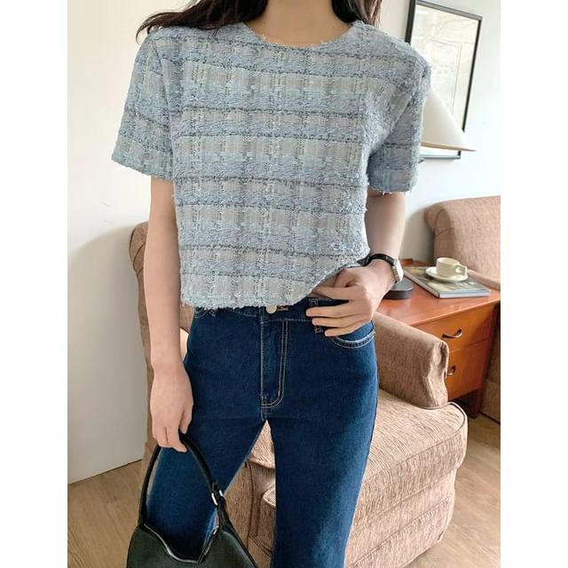 Short-Sleeve Crewneck Plaid Knit Top