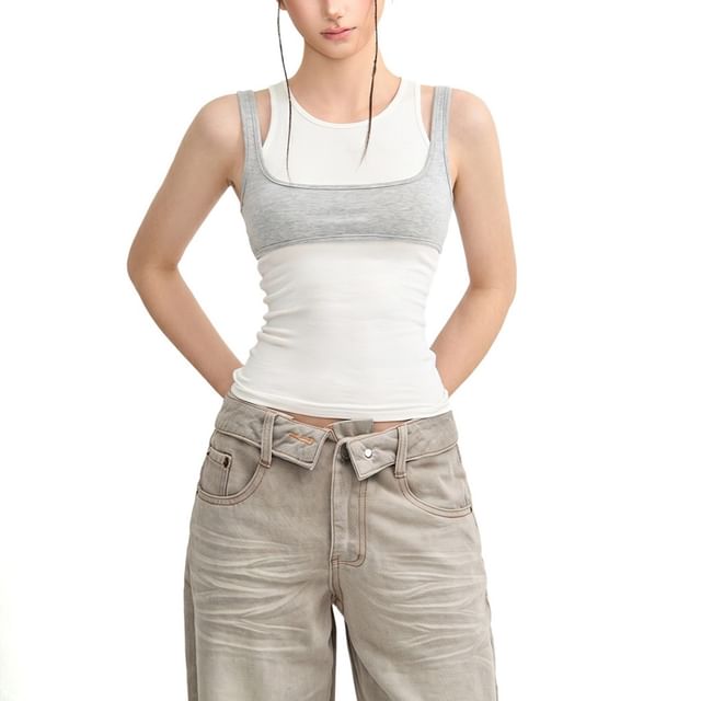 Round Neck Plain Tank Top & Square Neck Crop Tank Set