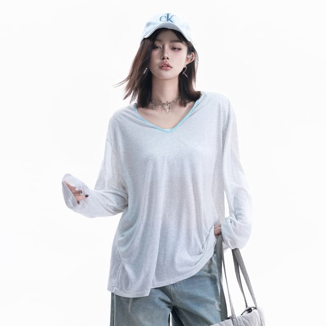 V-Neck Contrast Trim Long-Sleeve T-Shirt
