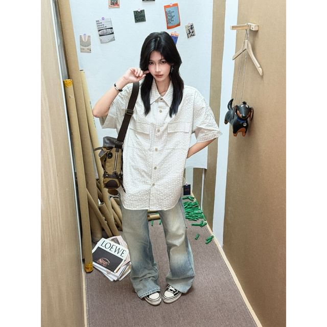 Collared Textured Button-Up Short-Sleeve Shirt