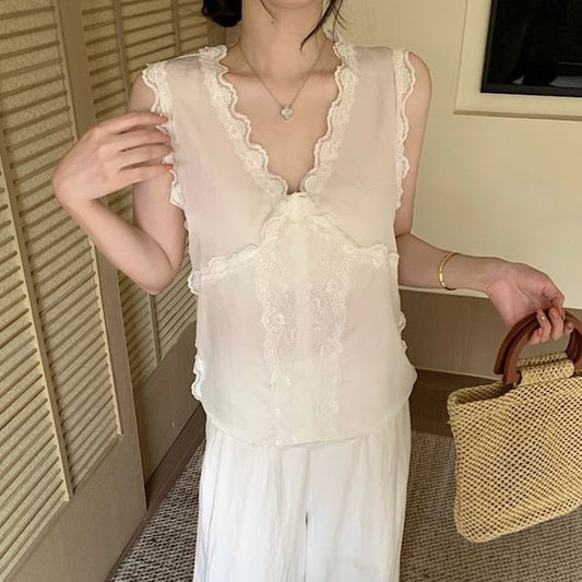 Sleeveless V-Neck Plain Lace Trim Blouse