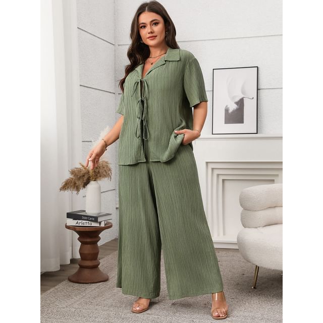 Plus Size Set: Short-Sleeve V-Neck Plain Blouse + Mid Rise Wide Leg Pants [XL-4XL]