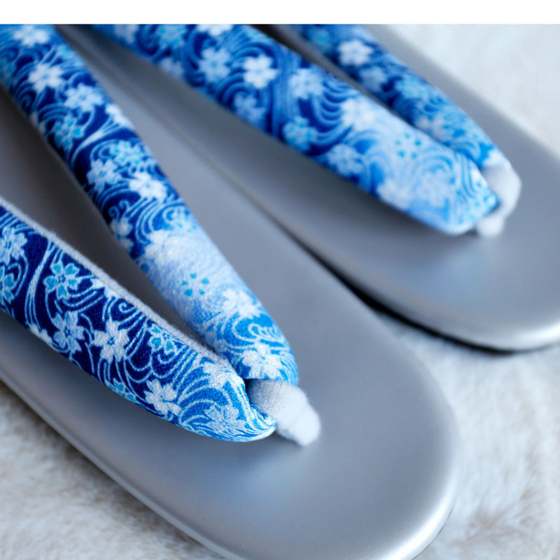 Floral Japanese Slippers
