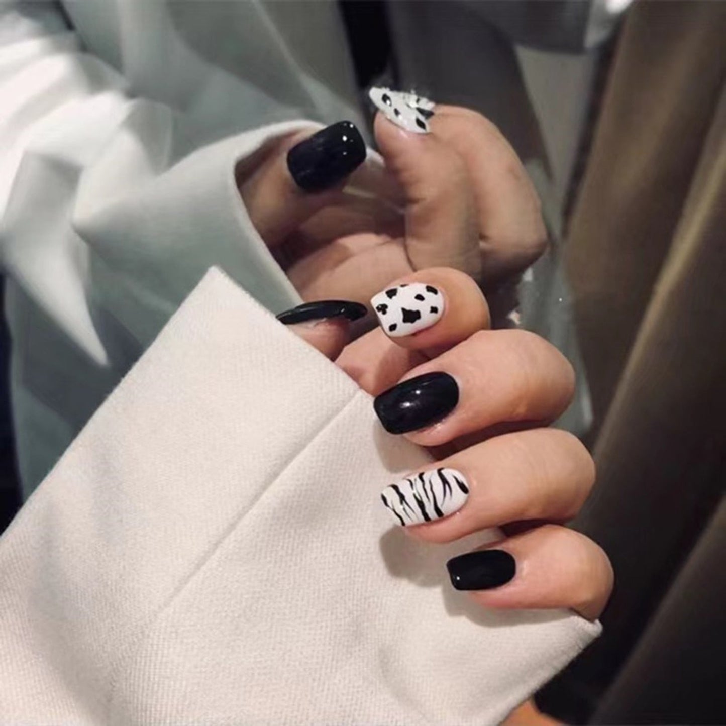 Dark gothic press on nails - goth - gothic - kawaii - nail art - nails