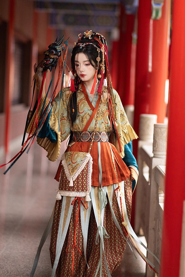 Classic Hanfu Set with Embroidered Ruffles