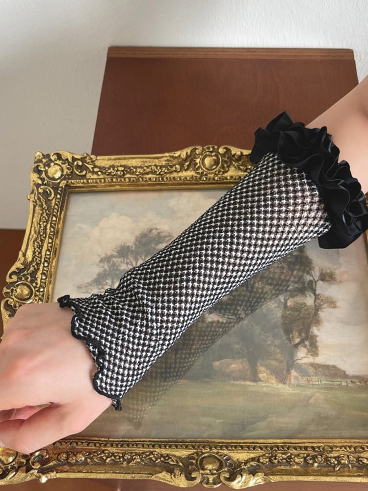 Black and Cuffs White Sleeves Ruffled