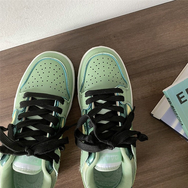 Light Green Star Sneakers MK19826