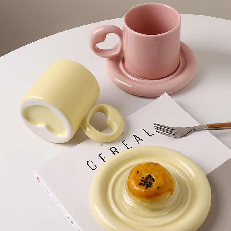 Heart-shaped Cup and Plate - Heartzcore Heartzcore