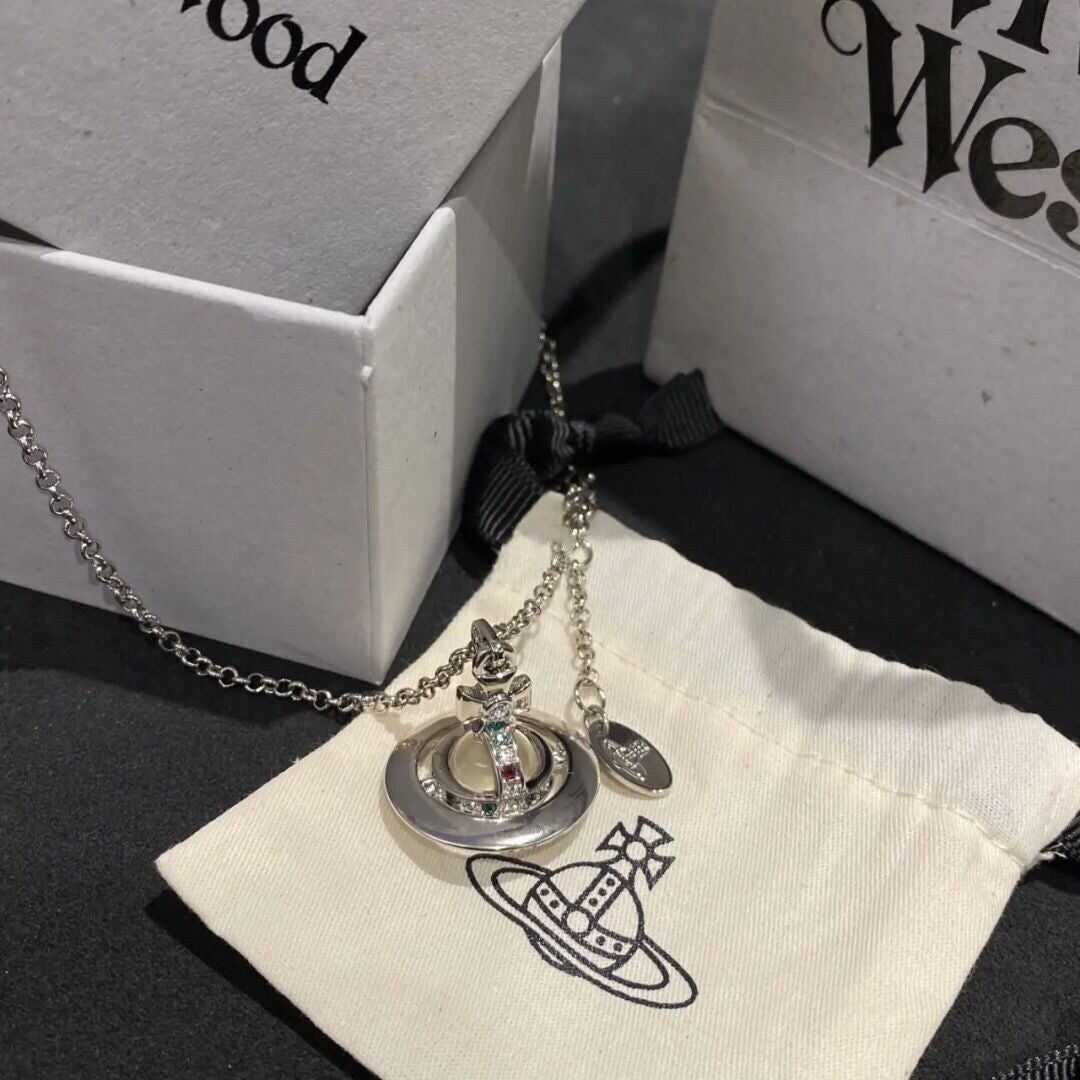 Pink Saturn Pendant Necklace - Lovesickdoe Lovesickdoe