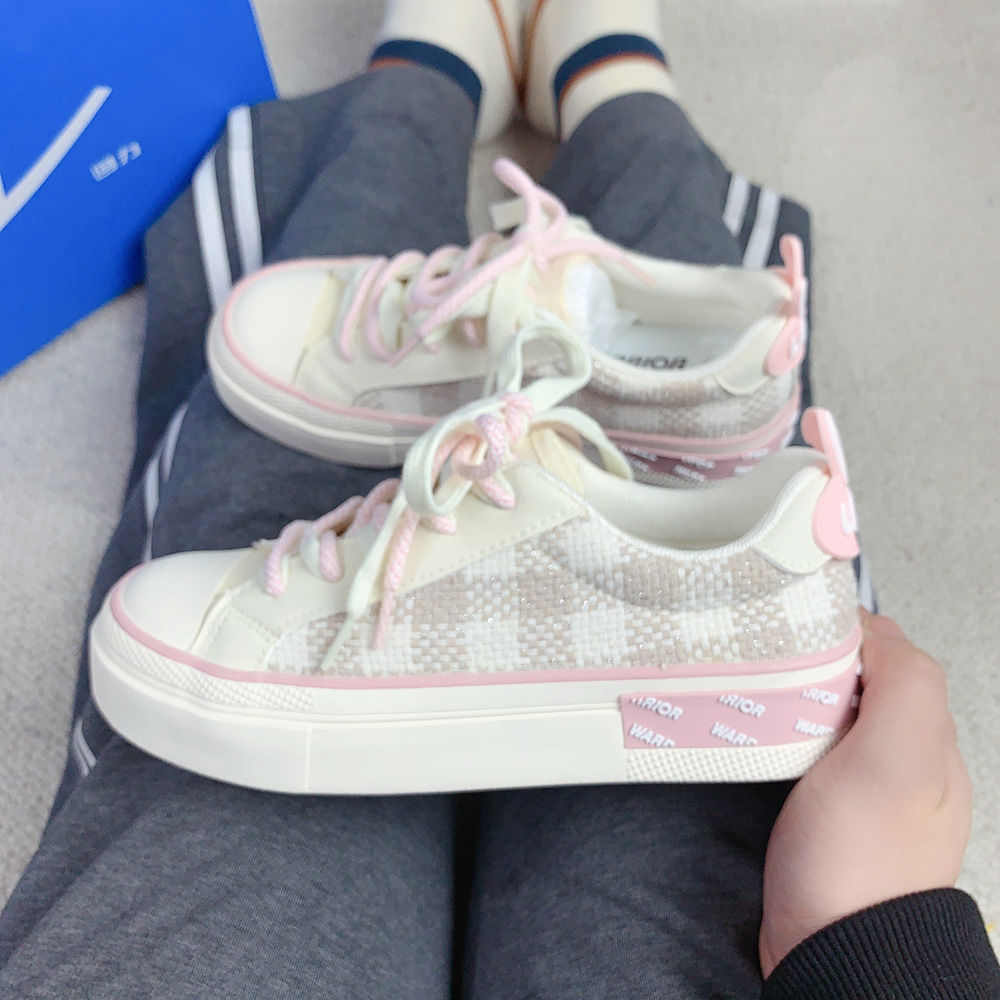 Bunny on The Back Sneakers MK19199 Susan