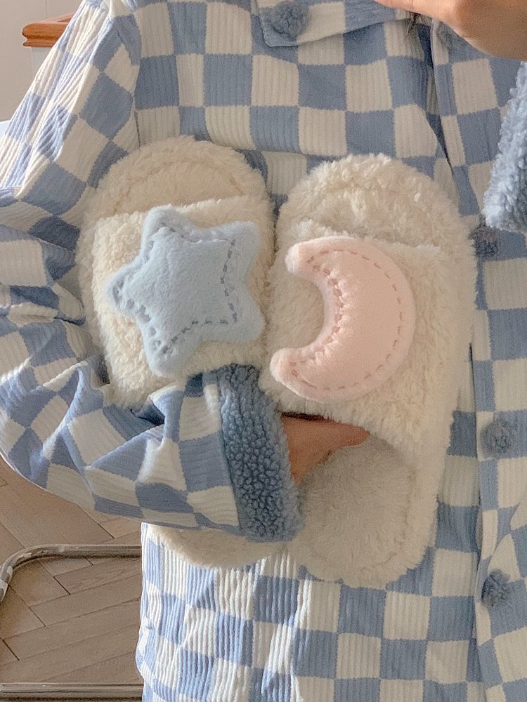 Cute Moon Star Plush Cotton Slippers MK19176 Susan