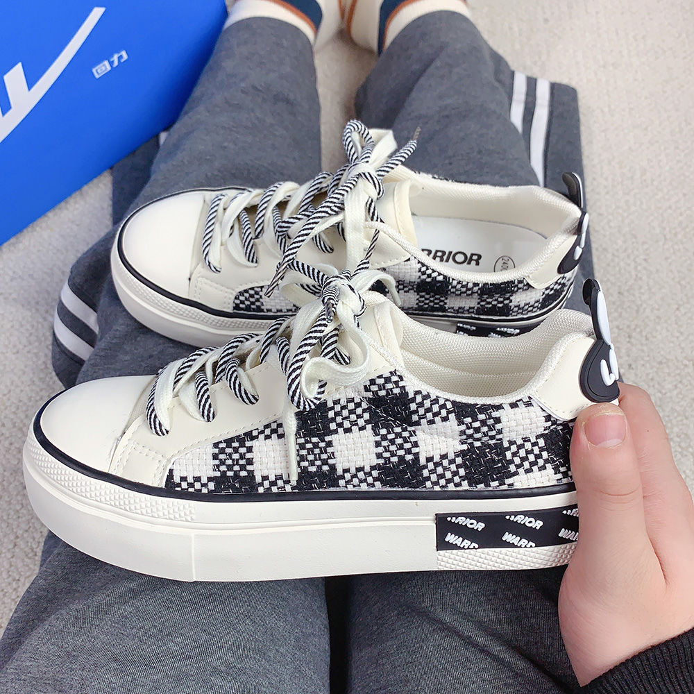 Bunny on The Back Sneakers MK19199 Susan