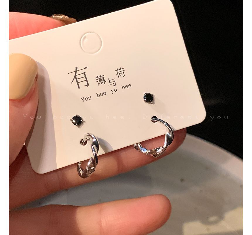 Set of 2 Pairs: Earring IL28 MK Kawaii Store