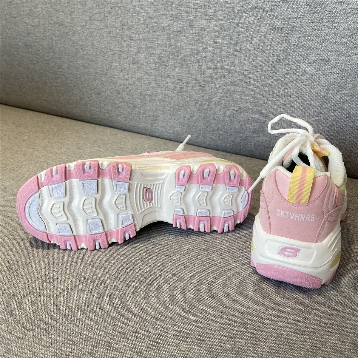 Cute Sneakers - Kimi Kimi