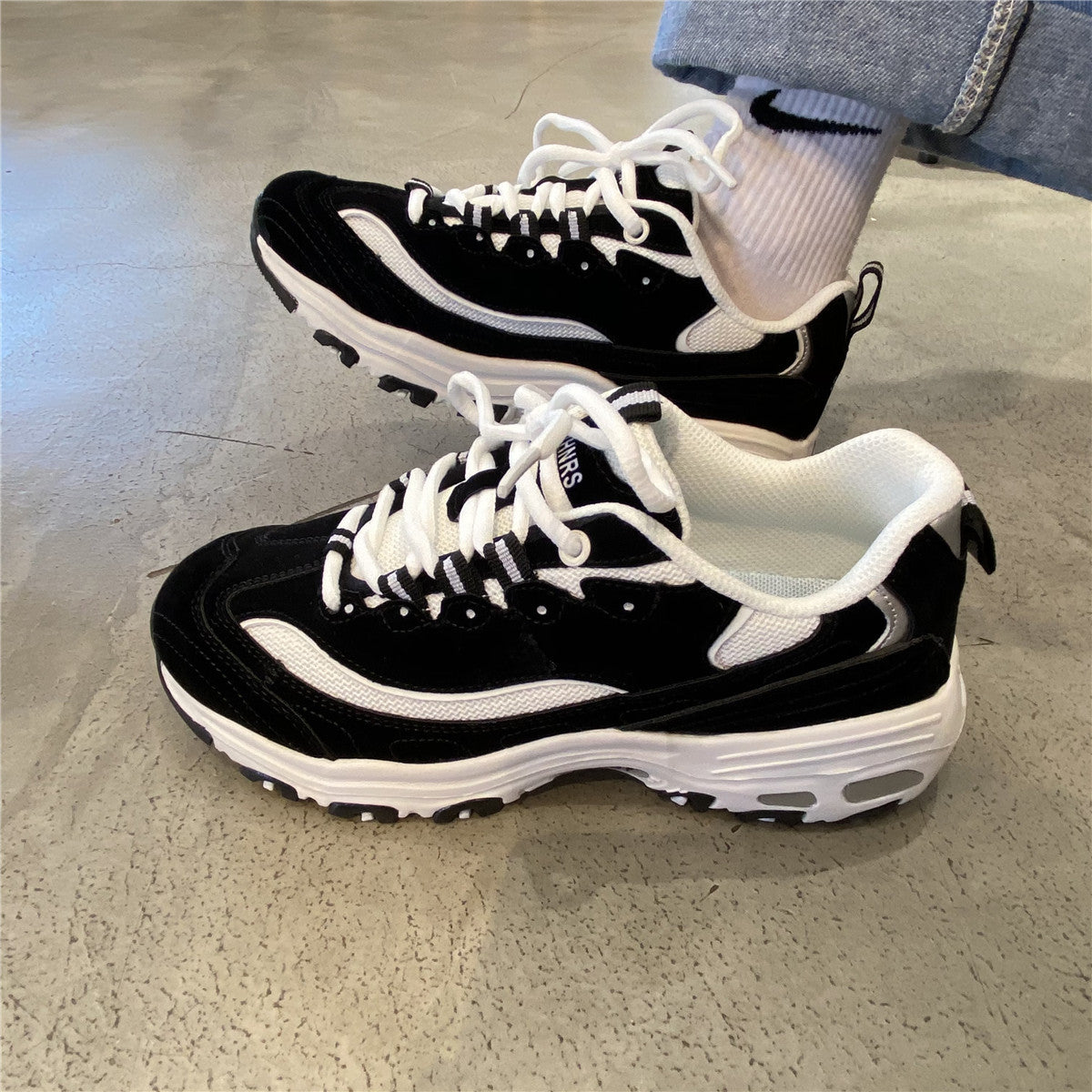 Cute Sneakers - Kimi Kimi