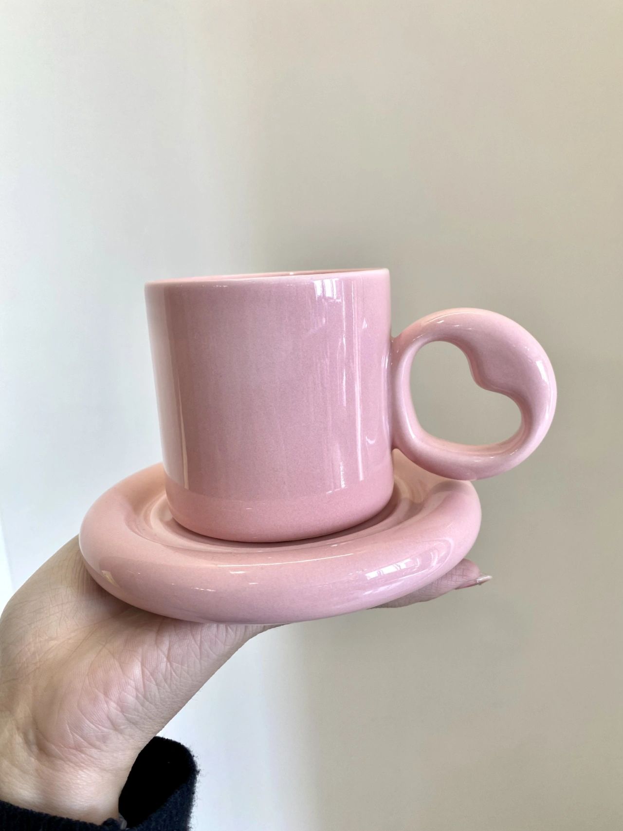 Heart-shaped Cup and Plate - Heartzcore Heartzcore