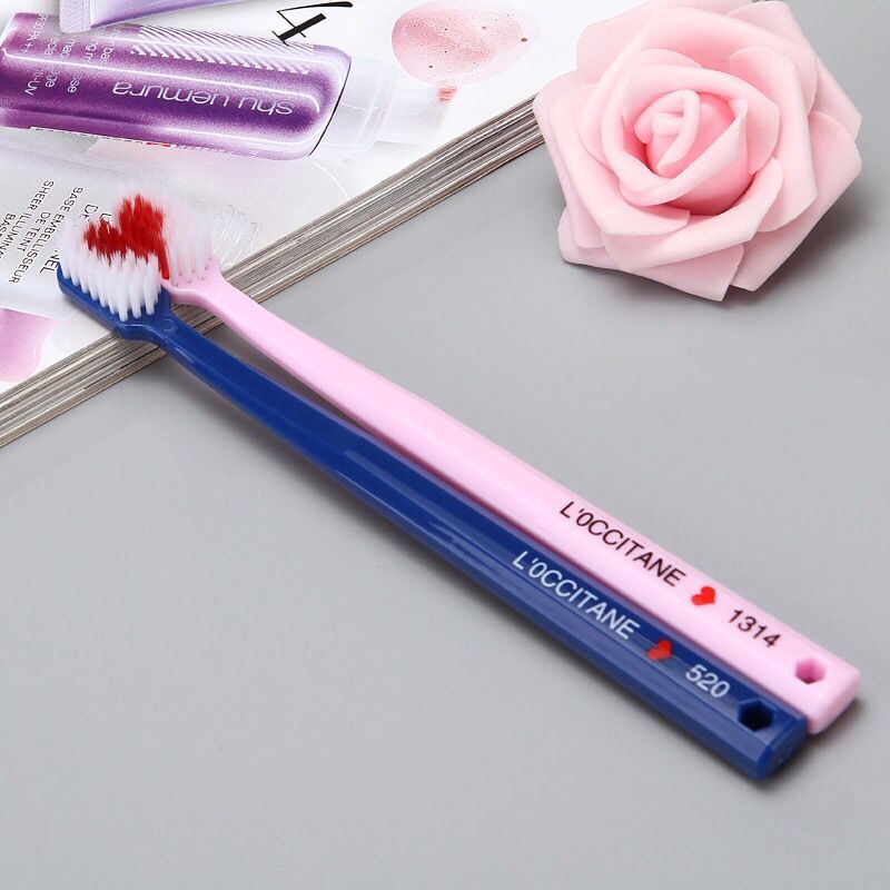 2Pcs Couple Heart Toothbrush - Heartzcore Heartzcore