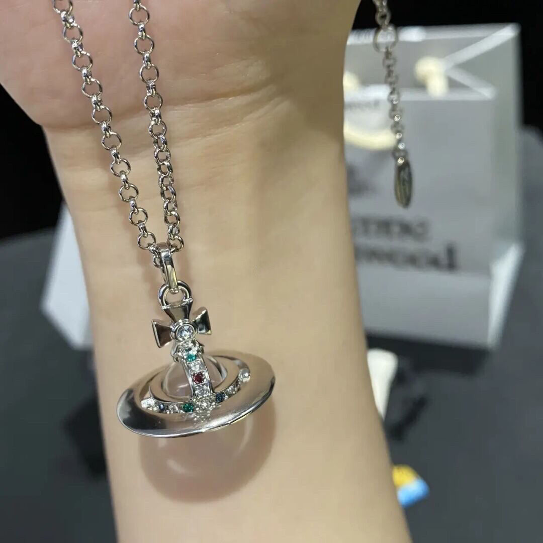 Pink Saturn Pendant Necklace - Lovesickdoe Lovesickdoe