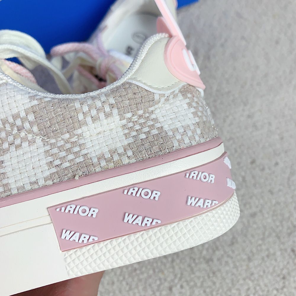 Bunny on The Back Sneakers MK19199 Susan