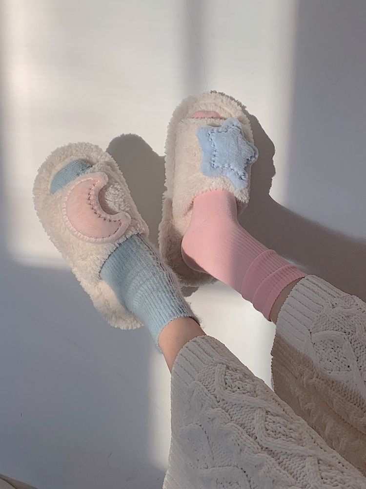 Cute Moon Star Plush Cotton Slippers MK19176 Susan