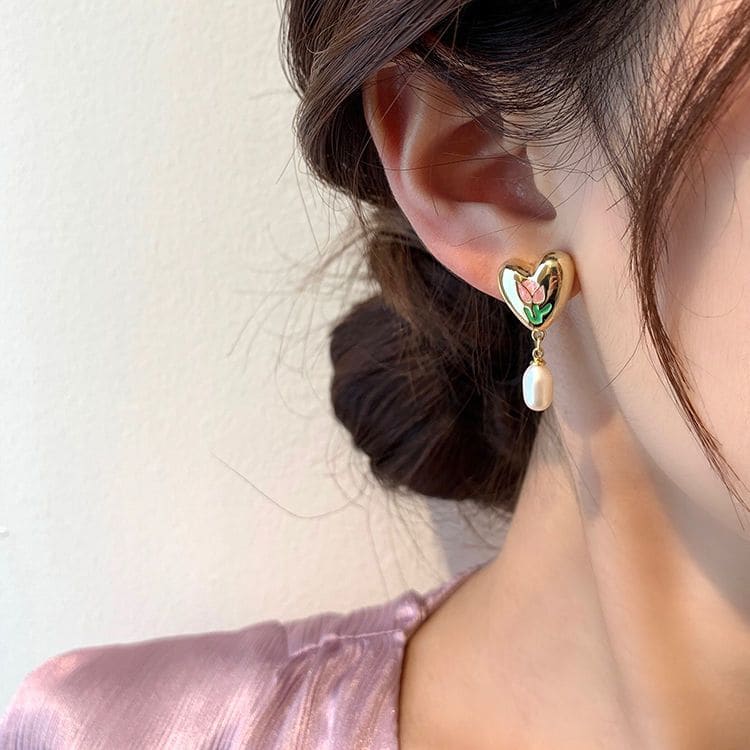 French Tulip Love-Heart Pearl Earrings MK18959 MK Kawaii Store