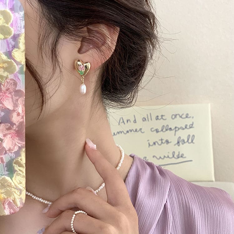 French Tulip Love-Heart Pearl Earrings MK18959 MK Kawaii Store